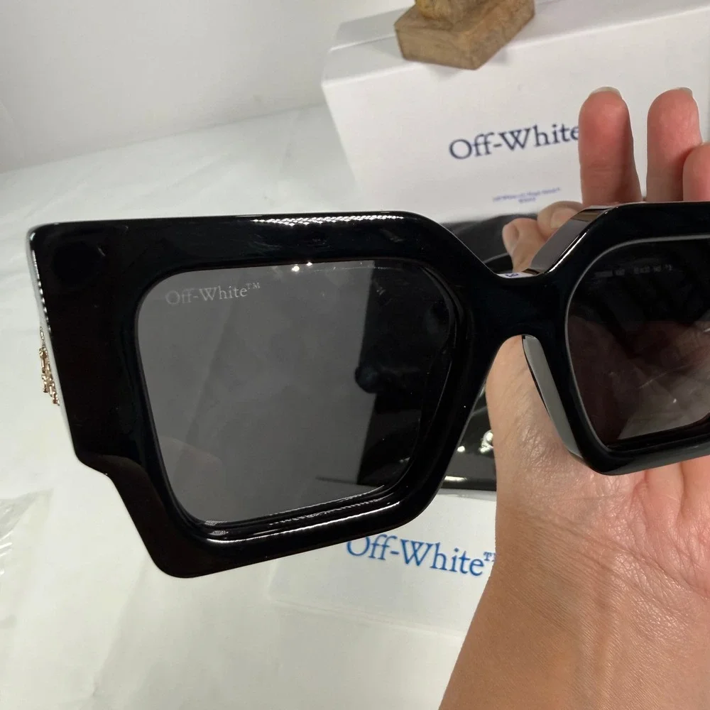 Off-White Cady Sunglasses OERI003 1007 Black Gold Ivy Arrow Square Made in Italy